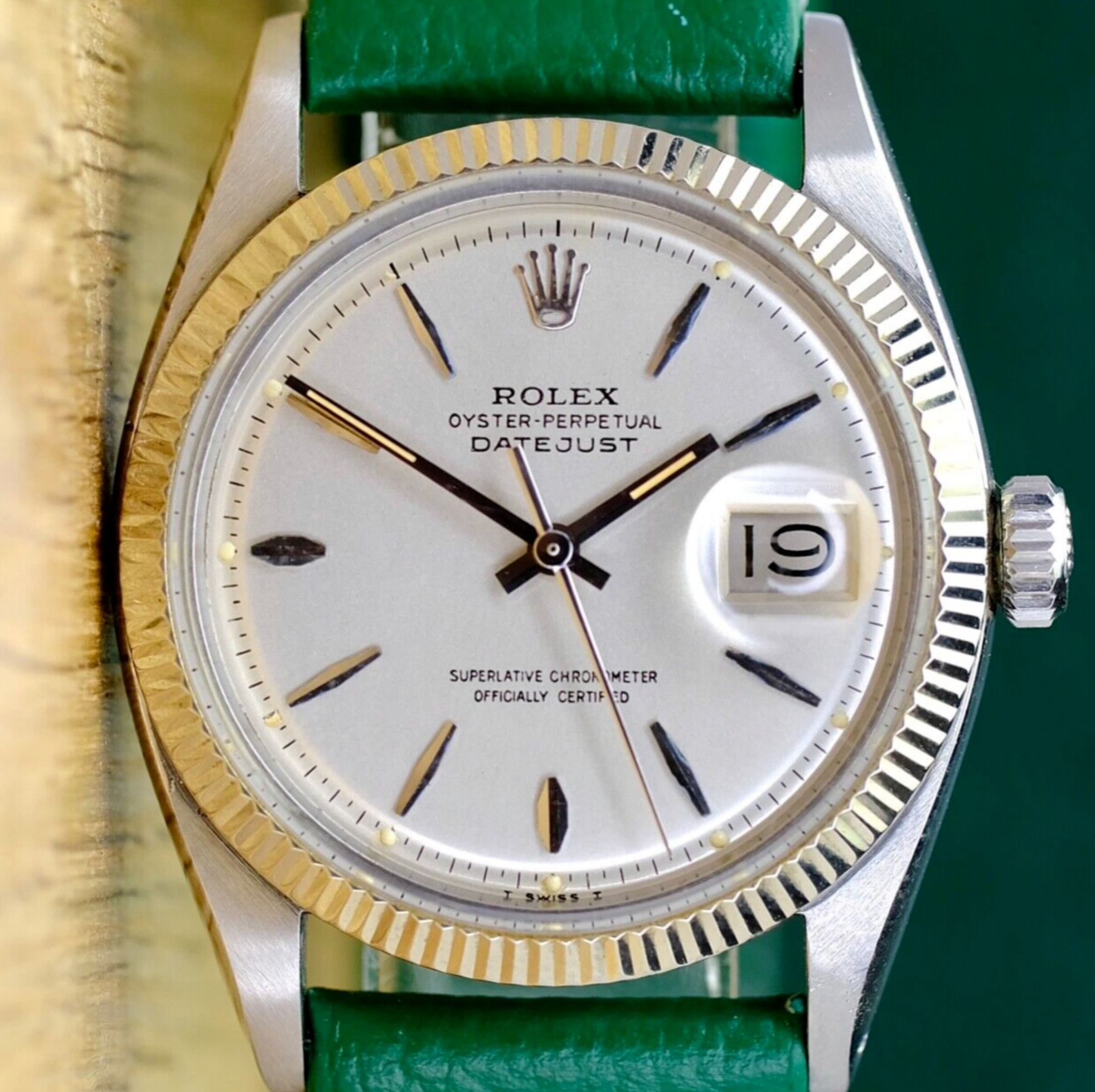 Rolex Mens Datejust SS & 18KW Silver Dial Green Leather Band 1601 Watch - luxuriantconcierge