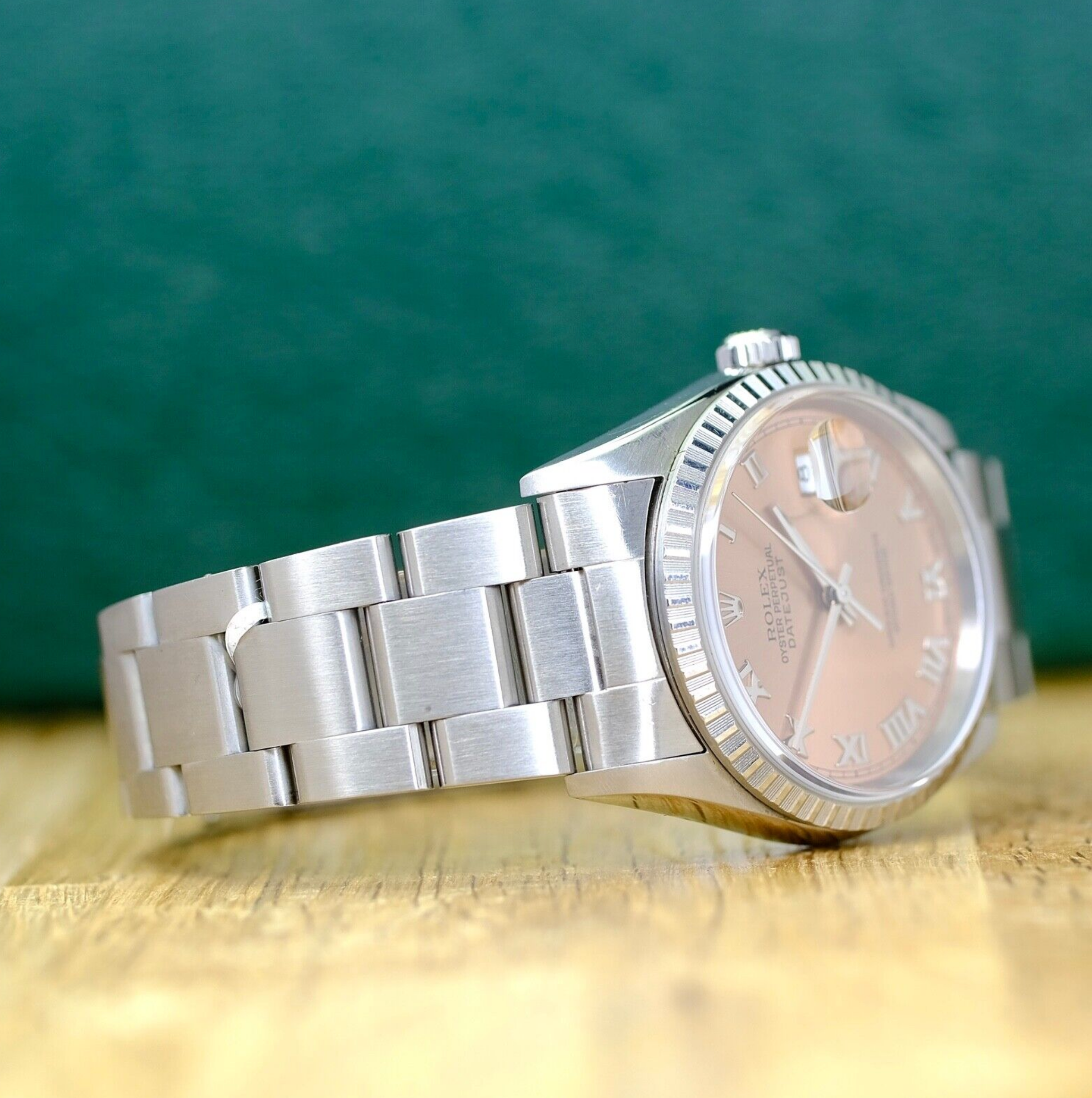 Rolex Mens Datejust Salmon Roman Dial Engine-Turned Bezel 16220 All Original Watch - luxuriantconcierge